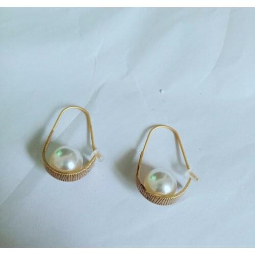 Rongho design Vintage metal Moon hoop earrings for women fashion punk jewelry pearl earrings Geometric brincos bijoux