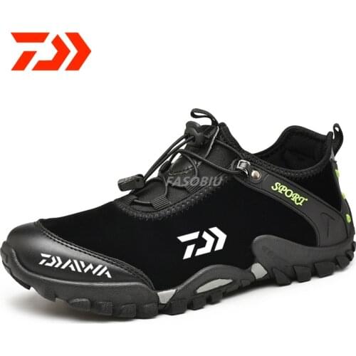 2021 New Men Hiking Fishing Shoes Anti-skid Mountain Climbing Boots Outdoor Athletic Breathable Waterproof Fishing Shoes
