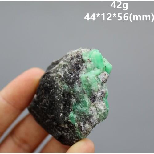Special Offer! 100% Natural green emerald mineral gem-grade crystal specimens stones and crystals quartz crystals from china