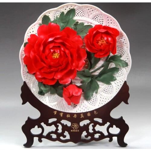 Luoyang red peony handmade art ceramic flower national beauty and heavenly fragrance hollow hanging plate Home Furnishing decora