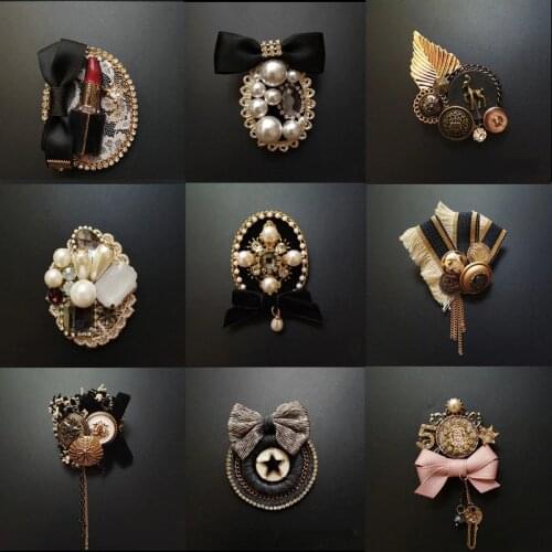 Shmik Knitted Brooches For Clothes