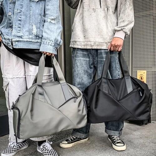 2021 Luxury fashion nylon ladies shoulder gym outdoor travel tote handbag large light womens duffle bag