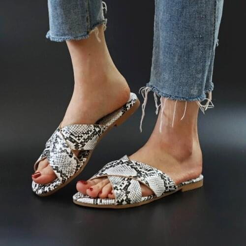 2020 New Women Flip Flop Snake Double Layer Sandals Flat Bottom Ladies Beach Shoes Outdoor Travel Fashion Wild Student Slippers