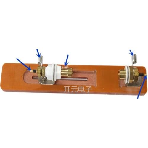 Professional four-wire battery test stand 30A Cylindrical battery internal resistance Test 18650 four-wire battery test 30