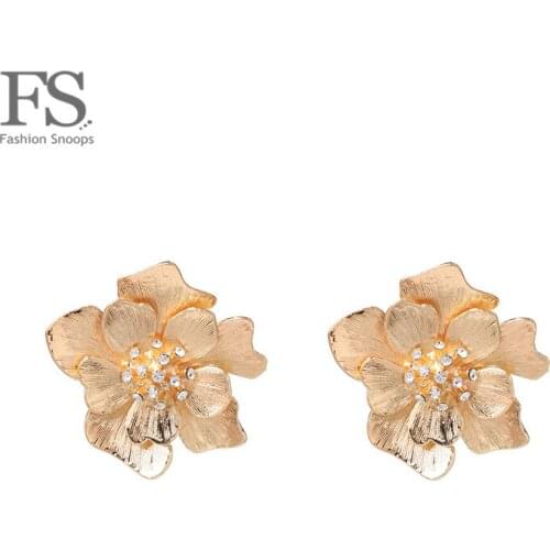 FASHIONSNOOPS Brand Gold Color Flower Stud Earrings For Women 2019 Bijoux Metal Wedding Earring Statement Brinco Bijouterie