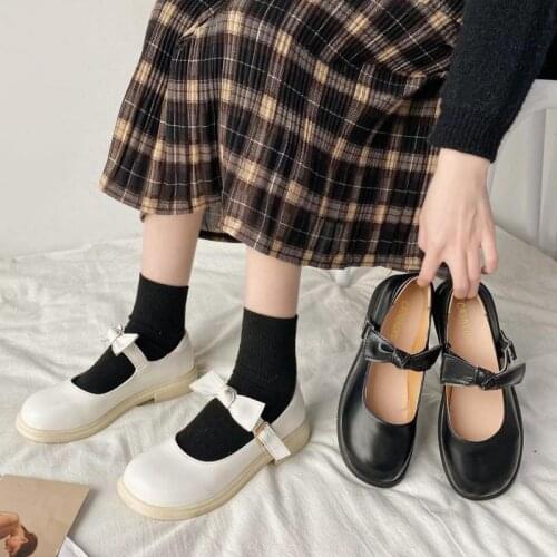 Pearl Ankle Strap Mary Janes Shoes Women Patent Leather Thick Square Heels Pumps Woman Classic Black Japanese Shoes