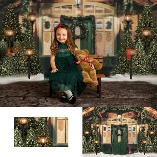 Wood House Christmas Kids Photography Backdrop Christmas Tree Snow Scene Decor Green Door Street Light Background Photostudio
