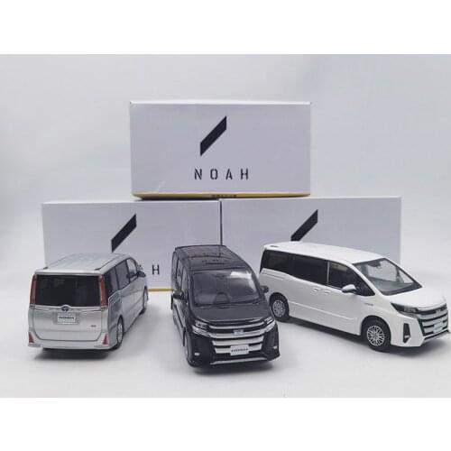 Diecast 1:30 Scale Alloy Vehicle toyota MPV Business car model Die-cast Toys Simulation Collection Souvenir Boys Adult Gifts