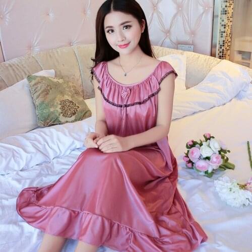 Bridesmaid Silk Robe Wedding Bride Women Sleepwear Nightwear Embroidery Nighties For Women Nightgown Bridal Dress Night Dress