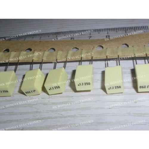 50PCS R82 .1J250 0.1UF 250V 100N 104 P=5mm Film Capacitor