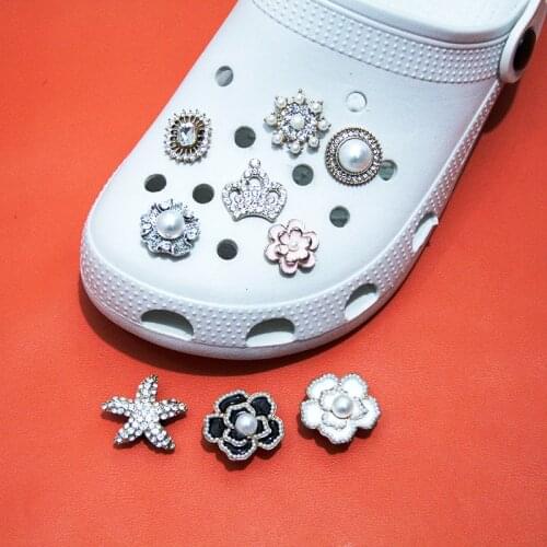 Brand Croc Shoes Designer Charms Flowers Bling Rhinestone JIBZ Gift pearl Clog Decaration