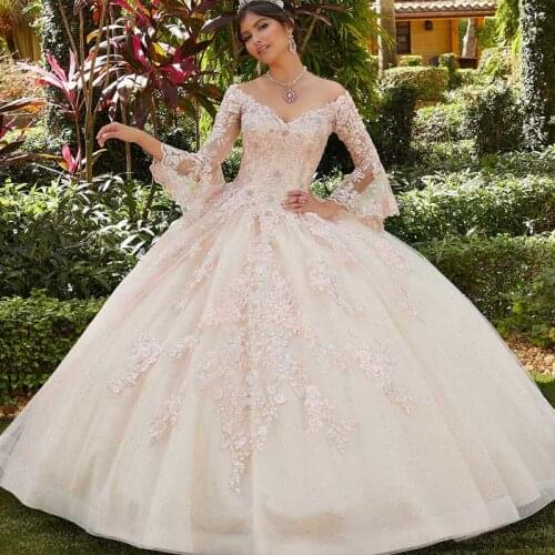 Flare Sleeve Quinceanera Dresses 2021 Light Pink Ball Gown V-Neck Lace Beads Sequins Backless Princess Party Sweet 15 Pageant