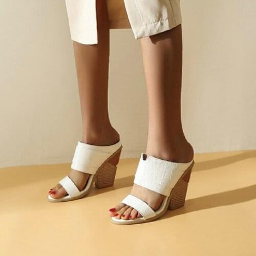 ZawsThia Women's Slippers