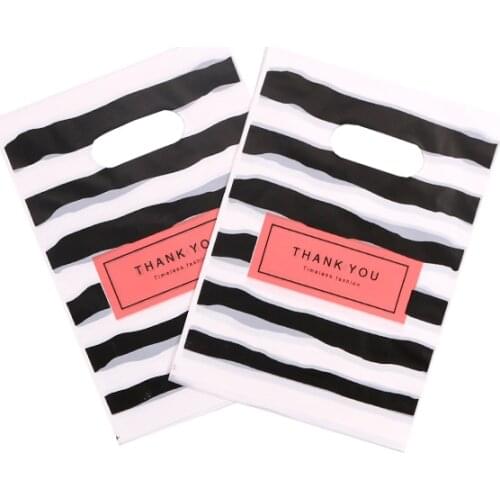100pcs/lot Small Plastic Bags 15x20cm Cute Jewelry Candy Gifts Packaging Shopping Bags Nice Plastic Gift Bag With Handle