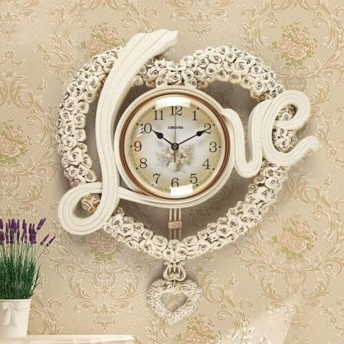 European Wall Clock Living Room Mute Quartz Clock Modern Minimalist Creative Pendulum Clock Decoration Wall Clocks
