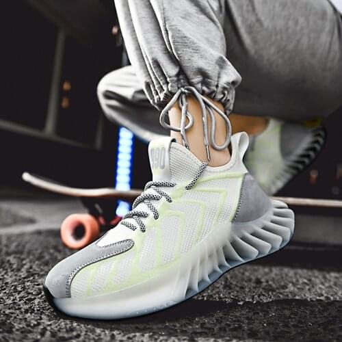 New Blade Luminous Running Shoes for Men Air Mesh Fitness Sneaker Male Non-slip Soft Cushioning Athletic Training Sport Footwear