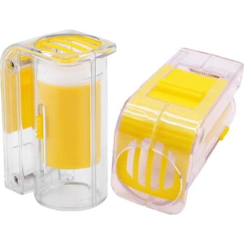 1PCS Beekeeping Rearing Queen Marking Catcher Plastic Handed Marker Bottle Plunger Plush Tool Garden Bee Tools Bees Equipment