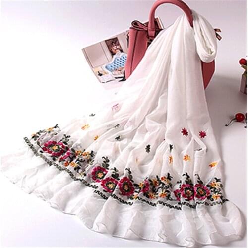 Embroidery Cotton Scarf Embroidered Air Conditioning Towel New Fashion Spring Winter Scarf Muslim Hijab Soft Feeling Lady Shawl