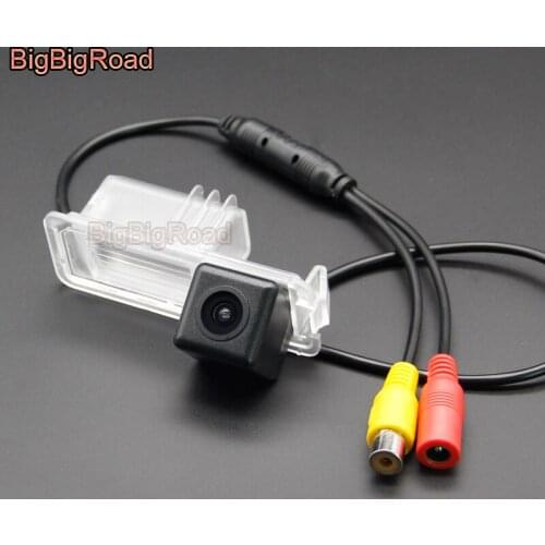 BigBigRoad Vehicle Wireless Rear View Backup Camera HD Color Image For Volkswagen Beetle Golf Passat CC Polo V (6R) / Golf 6 VI