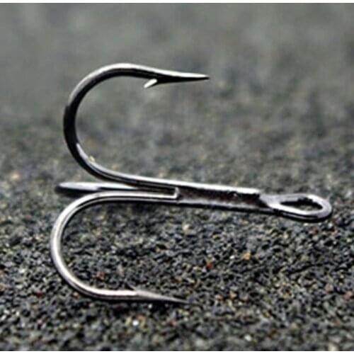 50Pcs Type 2/4/6/8/10 Sharpened Fishing Treble Hook Tackle Tool with Plastic Box Fishhooks Fishing Tool
