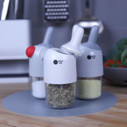 Sealed Damp Proof Lid Spoon Integrated Seasoning Tank Salt Jar Outdoor Barbecue Seasoning Bottle Kitchen Salt Sugar Bottle