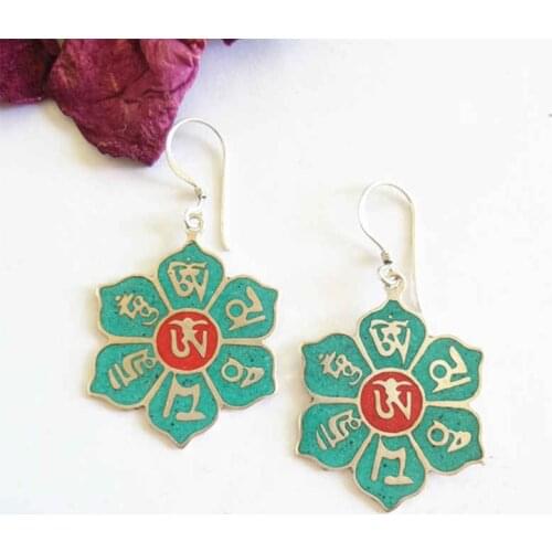 Tibetan Mantras Amulet Flower Earrings Nepal Hand Jewelry Lovely Cute Handmade Earrings Copper Inlaid Stone E196