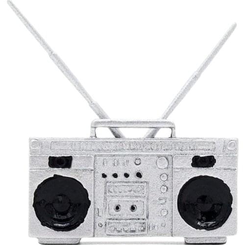 Odoria 1:12 Miniature Old-Fashion Radio Metal Silver Home Furniture Model Living Room Bedroom Dollhouse Accessories Decoration