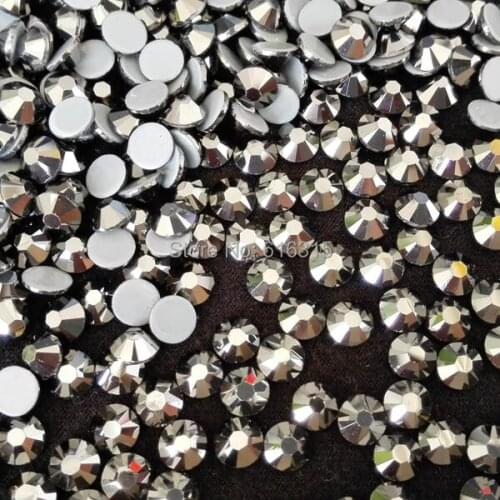 Ss20 5mm silver flatback hot fix rhinestone for Christmas day,strass for wedding dress China factory direct price