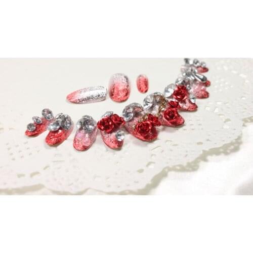 24pcs/set Gradient of Red Fake Nails Rhinestone Flower Decoration Finger False Nail Tips for Women unhas posticas