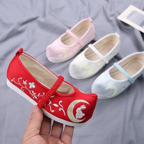 Girls embroidered shoes kids baby cloth sneakers tendons bottom shoes children girls hanfu shoes chinese style breathable flower
