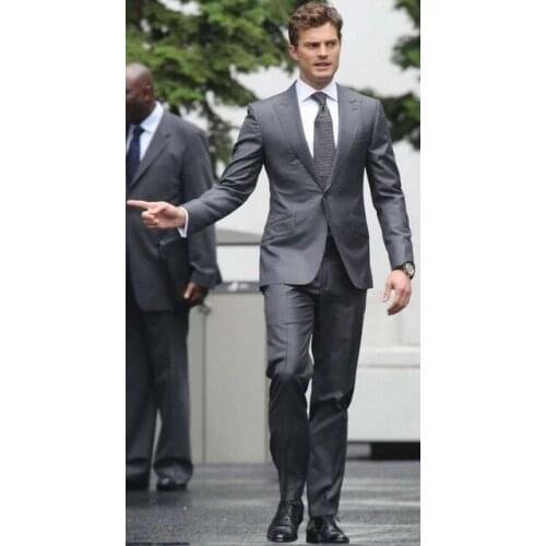 High Quality One Button Gray Groom Tuxedos Peak Lapel Groomsmen Mens Suits Blazers (Jacket+Pants+Tie) W:734