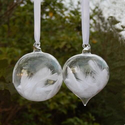 2pcs/pack Diameter=8cm Transparent Glass Ball Hotel School Wedding Decoration Inner Feather Hanging Globe Onion Shaped Pendant