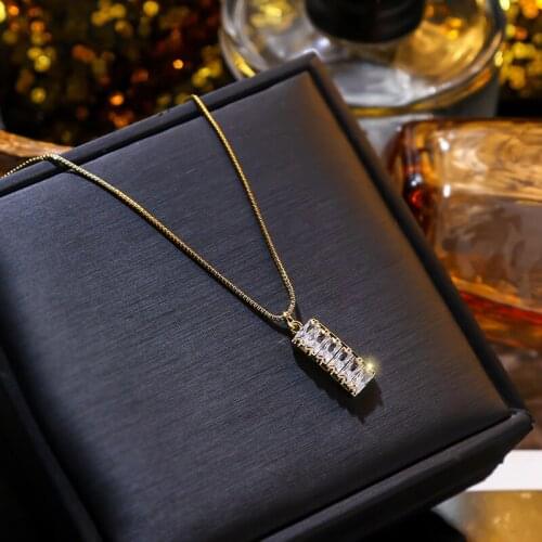 South Korea Dongdaemun Geometric Rectangular Zircon Pendant Necklace Simple Normcore Style Clavicle Chain Womens Necklace
