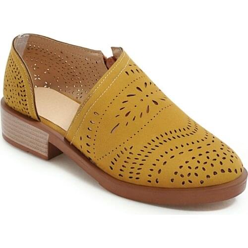 Early spring in 2019 new product low hole hole shoes comfortable to side with the size