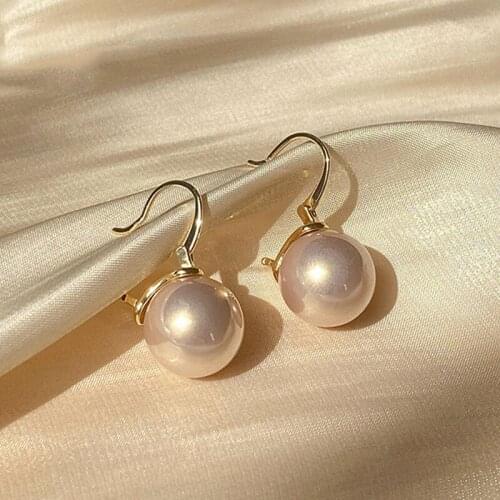 2021 New Fashion Korean Retro White Pearl Drop Earrings for Women Bohemian Golden Round Pearl Wedding Earrings Jewelry Gift