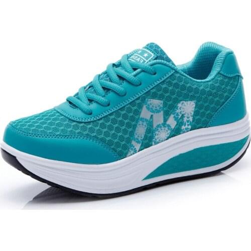2021 Woman Sport Height Increasing Shoes Trainer Platform Sneakers For Women Mesh Sports Shoes Lady Blue Womens Running Shoes