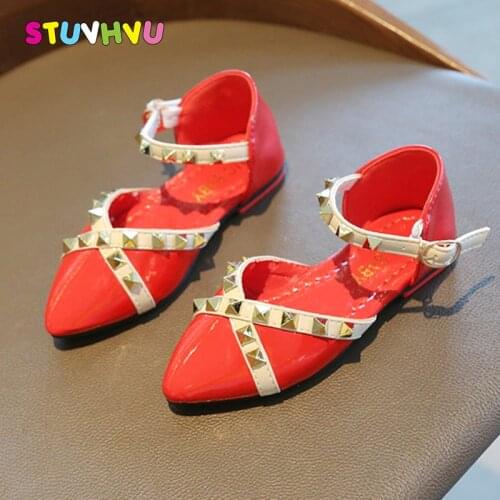 Girls Shoes Leather Rivet Children Shoes Spring and Autumn Fashion Pointed Toe Girl Princess Shoe Kids Sandals Black White Red