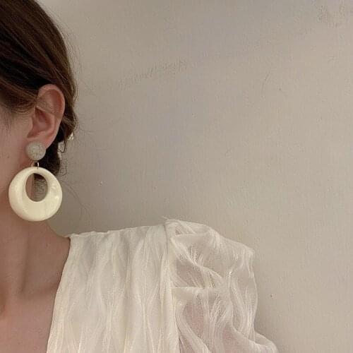 2021 New Elegant Vintage Geometric Round Resin Acrylic Drop Earrings for Women Girls Jewelry Simple Fashion Pendant Earrings