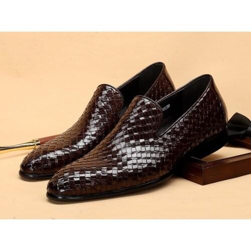 Italian 2020 men formal shoes genuine leather oxford shoes for men dress shoes wedding shoes slip on leather brogues shoes