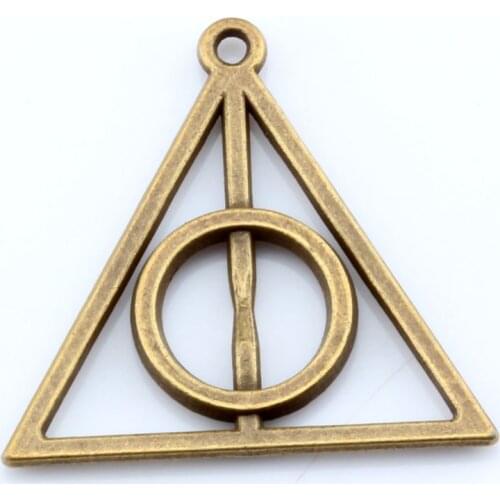 Hot ! 10 Pcs Antique Bronze Alloy Punk wind triangular Charm Pendants 31x 32 mm DIY Jewelry nm346
