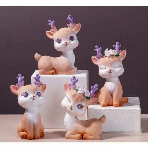4Pcs/Set INS Cute Cartoon Lucky Sika Deer Resin Ornaments Home Creative Animal Model Crafts Desktop Decoration Car Ornaments Toy