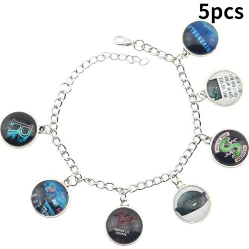 BUSHIMO Bracelets With Charms