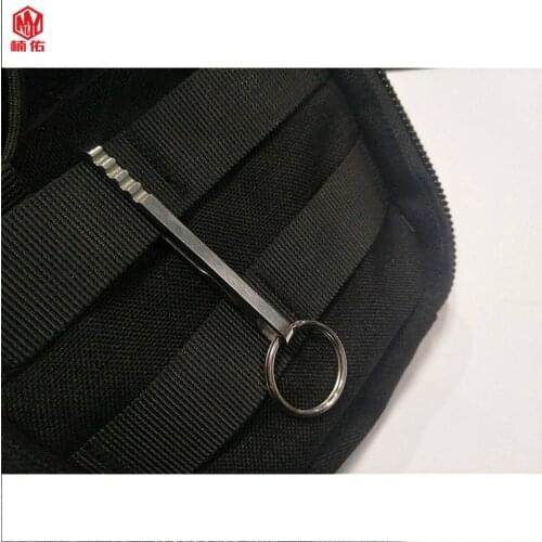 1PCS Outdoor EDC Multifunctional Titanium Alloy Life-Saving Bottle Opener Travel Tool Mountaineering Accessories Hanging Buckle