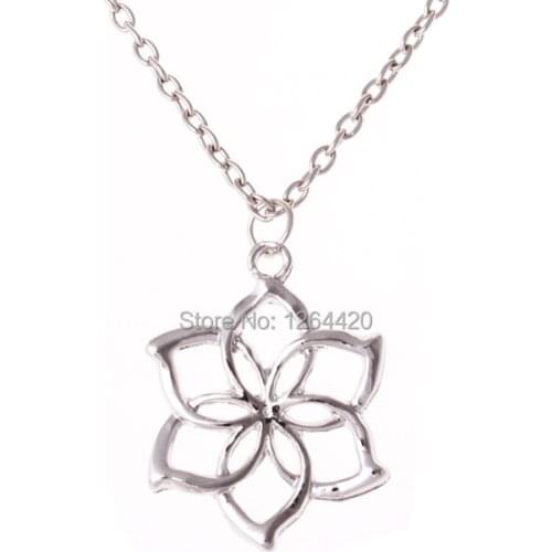 12pcs/lot movie Necklace Unexpected Journey Official Surrounding Galadriel Flower Necklace