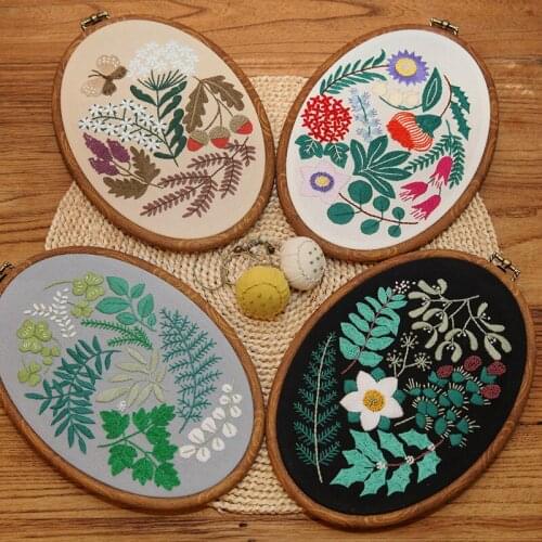 DIY Embroidery Starter Kit Stamped Flower Cross Stitch with Retro Hoop for Beginner Pattern Printed Needlework Sewing Art Craft