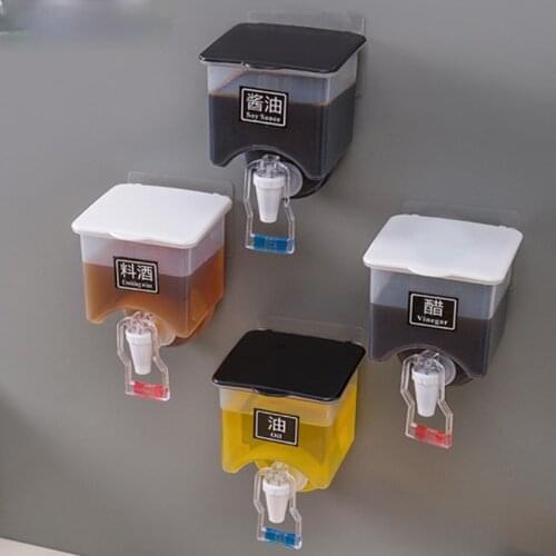 Punch-Free Wall-Mounted Oil Dispenser Soy Sauce Bottle For Oil Vinegar Transparent Plastic Gravy Boat Kitchen Accessory