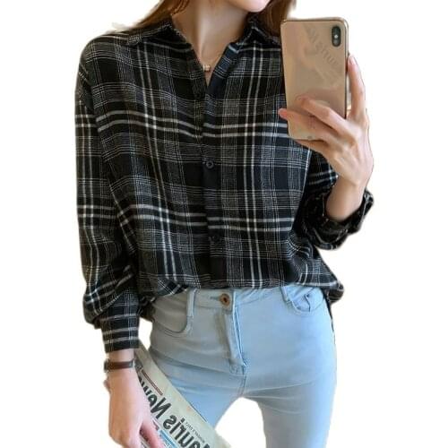 YONG YAO HONG Collar Blouses