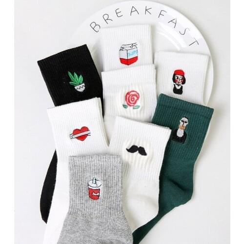 Illfly Women's Socks With A Pattern