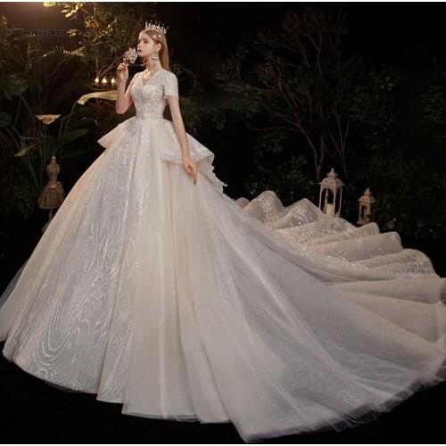 Noble Weiss Wedding Dresses With A Train