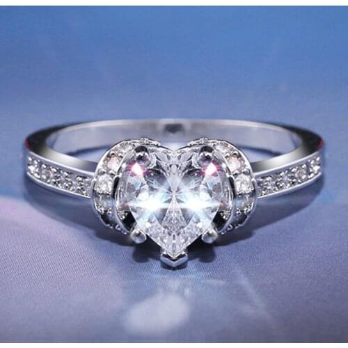 HUITAN Zircon Stone Heart Ring Classic Wedding Engagement Ring For Women Krean Romantic Women Jewelry Accessories Finger Ring